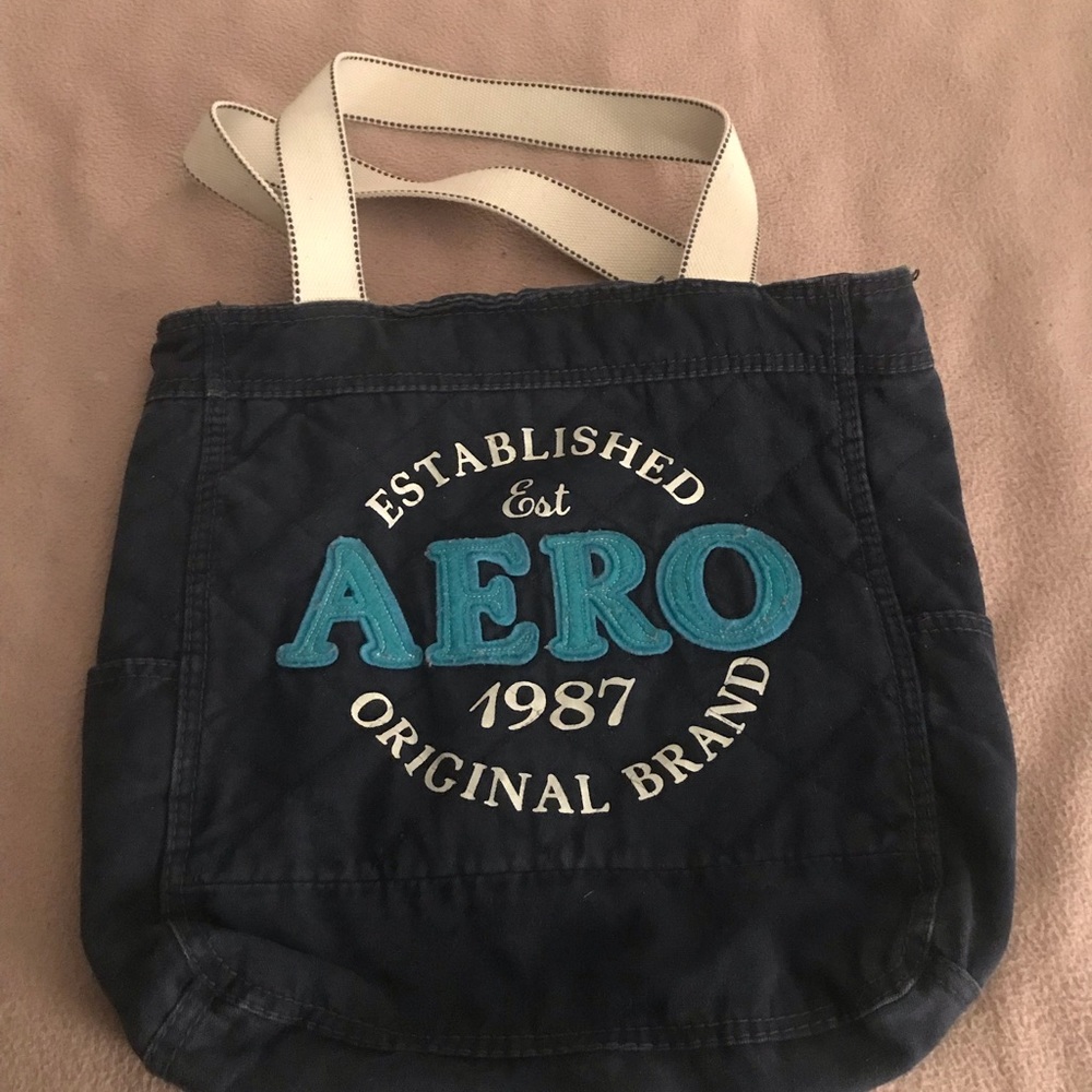 Aeropostale tote
